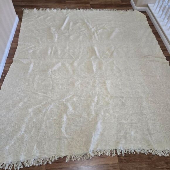 Vintage Wool Cream Textured Bedspread Blanket Fringe Queen 90" x 110" - Picture 6 of 9